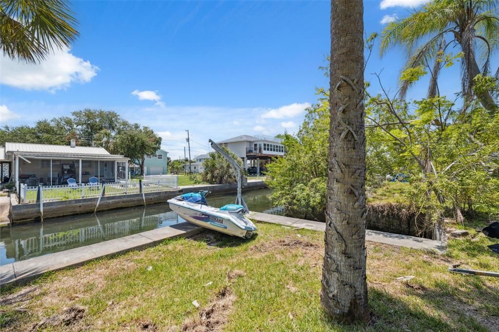 待售: $390,000 (0.24 acres)