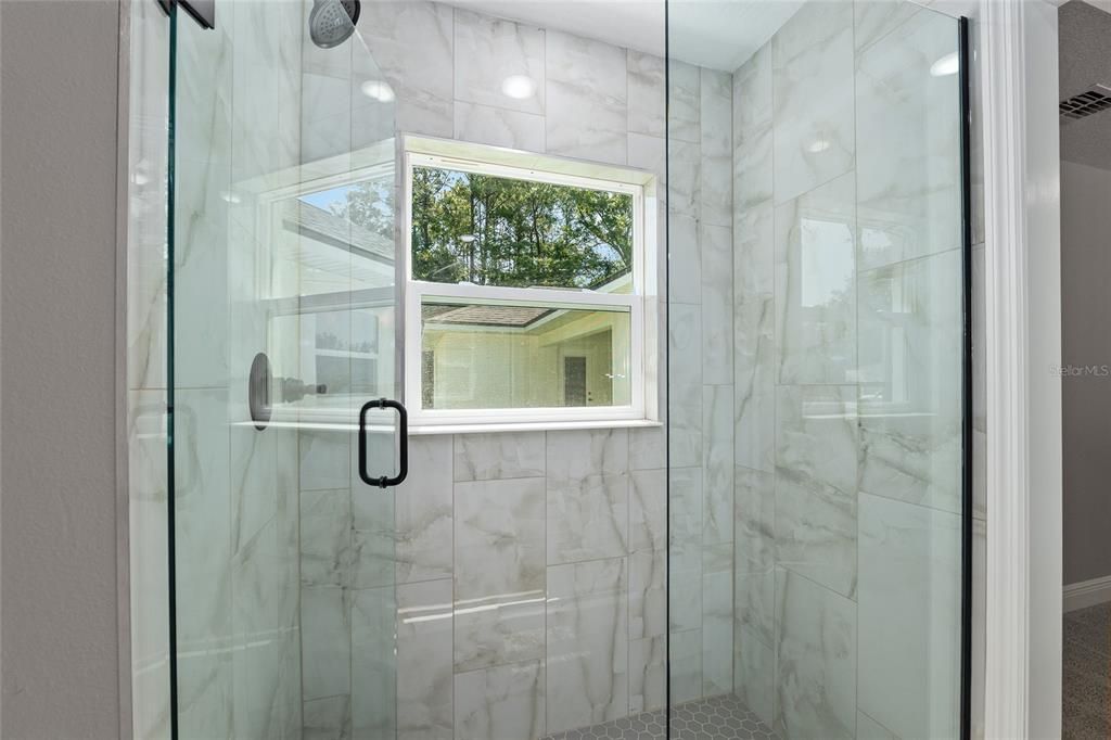 For Sale: $337,555 (4 beds, 3 baths, 1797 Square Feet)