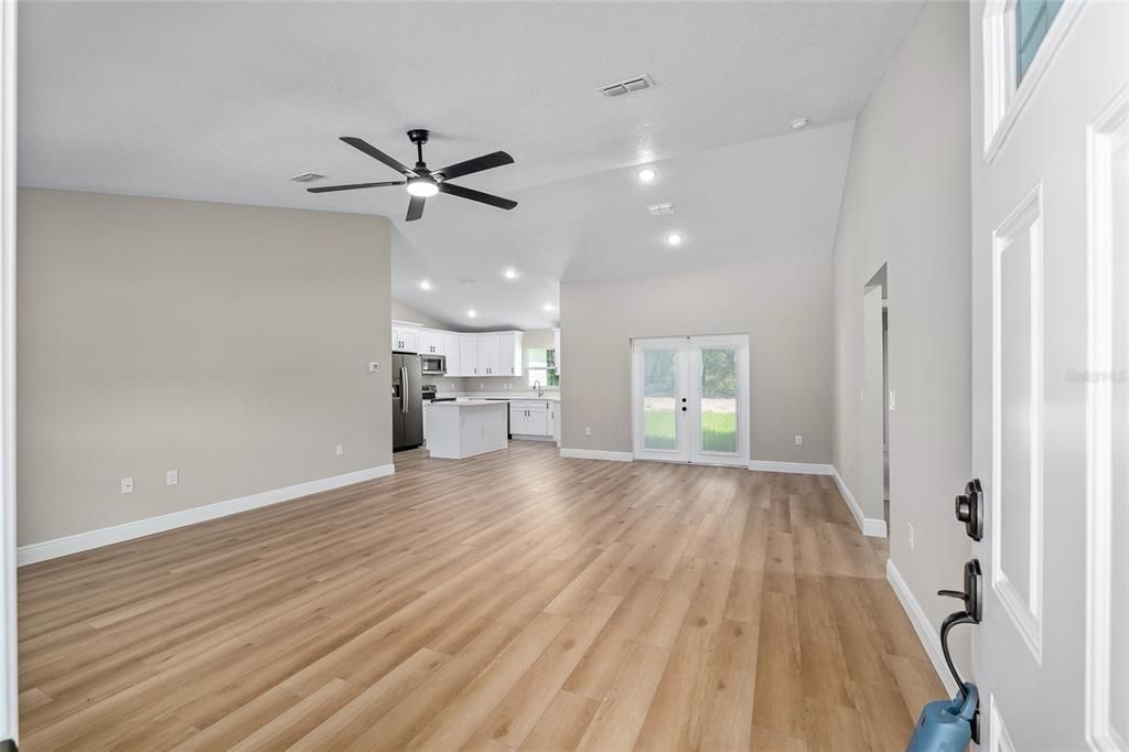 For Sale: $337,555 (4 beds, 3 baths, 1797 Square Feet)