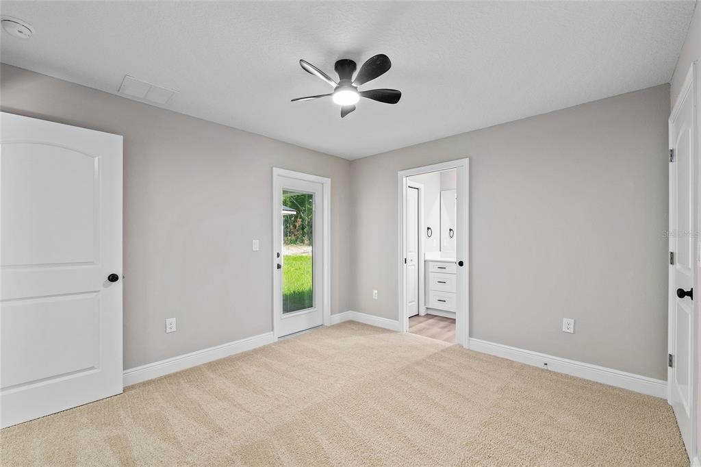 For Sale: $337,555 (4 beds, 3 baths, 1797 Square Feet)