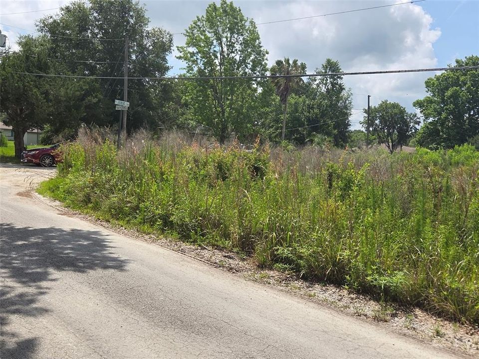 待售: $85,000 (2.68 acres)