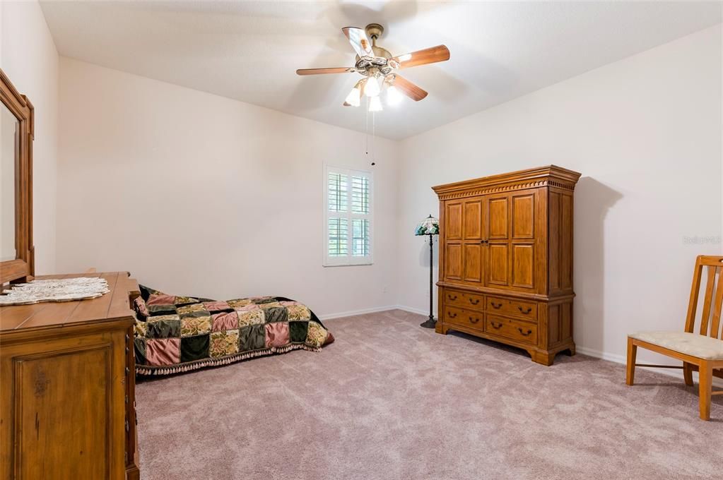 待售: $550,000 (3 贝兹, 2 浴室, 2610 平方英尺)