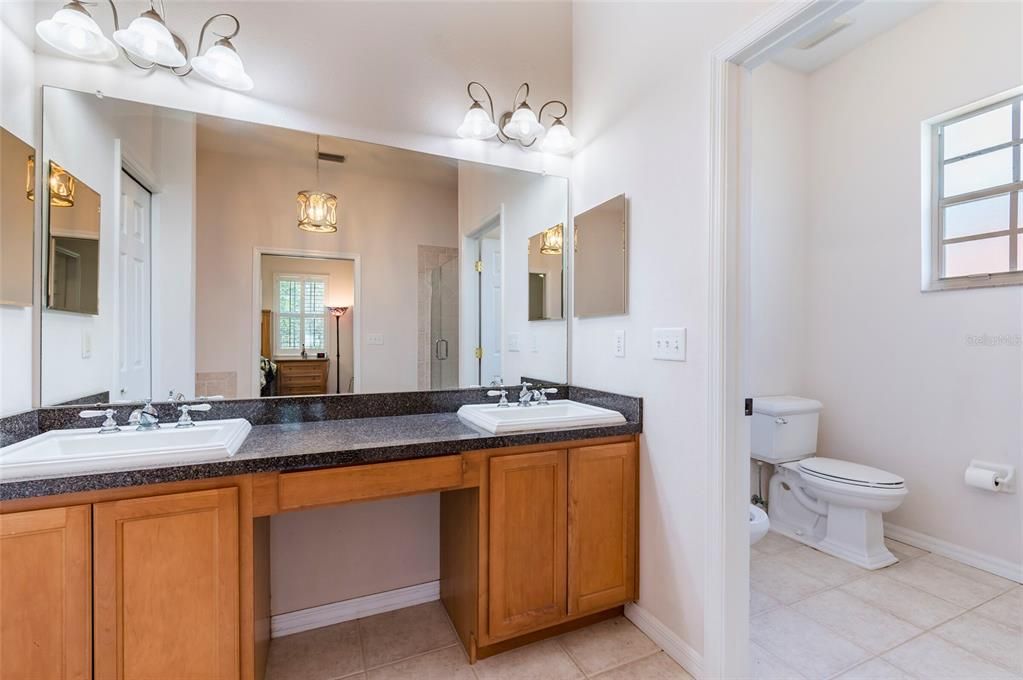 待售: $550,000 (3 贝兹, 2 浴室, 2610 平方英尺)