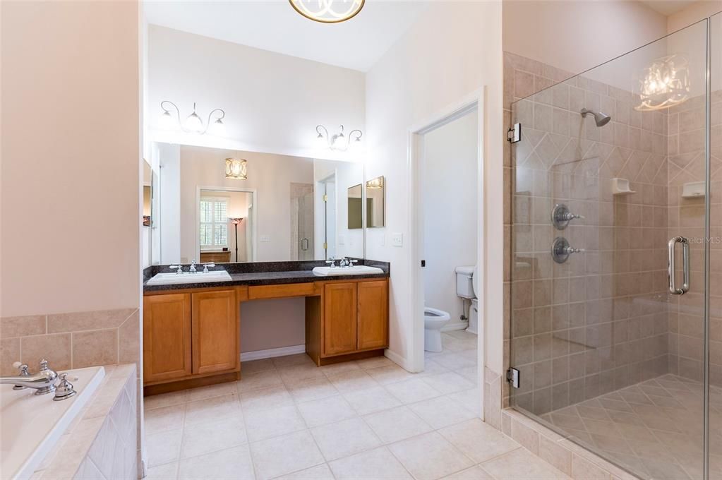 待售: $550,000 (3 贝兹, 2 浴室, 2610 平方英尺)