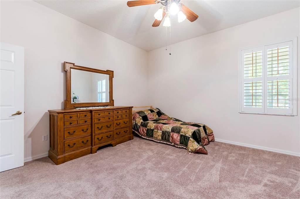 待售: $550,000 (3 贝兹, 2 浴室, 2610 平方英尺)