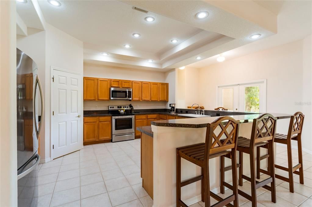 待售: $550,000 (3 贝兹, 2 浴室, 2610 平方英尺)