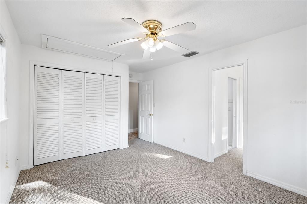 На продажу: $479,900 (3 спален, 2 ванн, 1952 Квадратных фут)