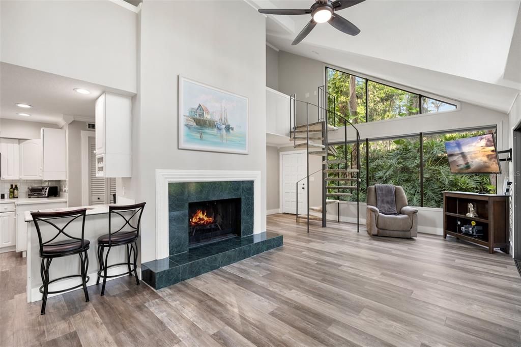 На продажу: $479,900 (3 спален, 2 ванн, 1952 Квадратных фут)