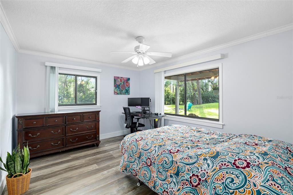 На продажу: $479,900 (3 спален, 2 ванн, 1952 Квадратных фут)