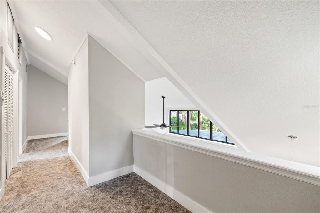 На продажу: $479,900 (3 спален, 2 ванн, 1952 Квадратных фут)