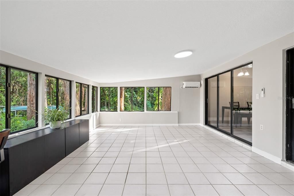 На продажу: $479,900 (3 спален, 2 ванн, 1952 Квадратных фут)