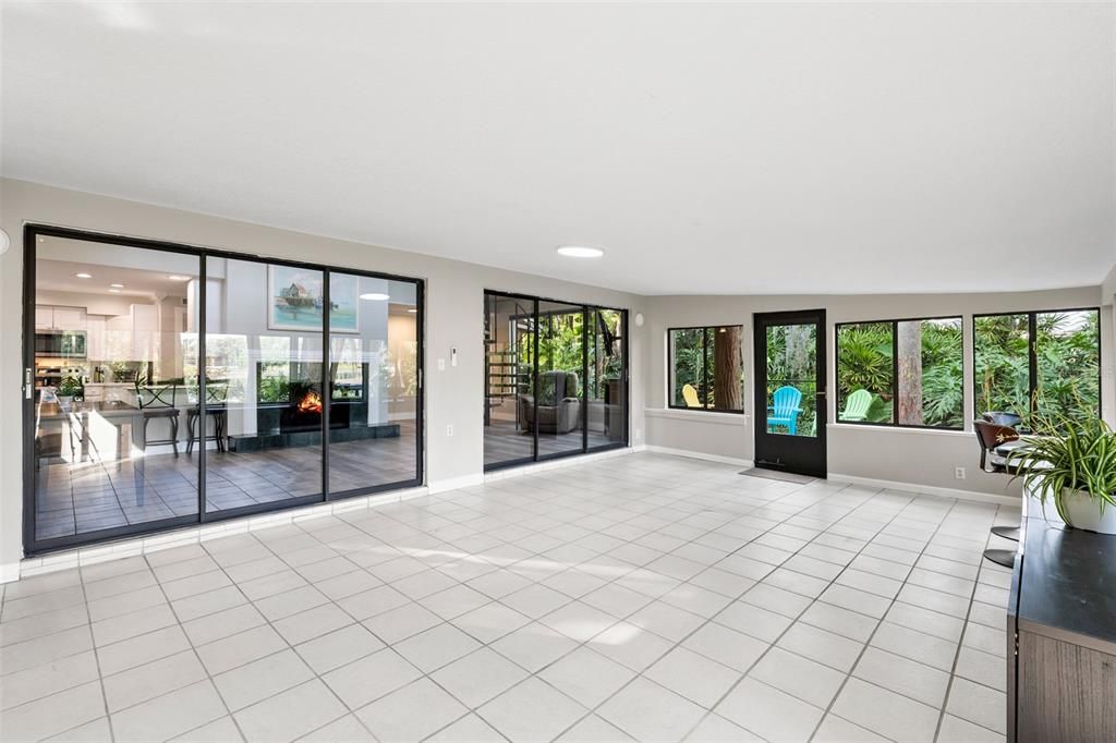 На продажу: $479,900 (3 спален, 2 ванн, 1952 Квадратных фут)