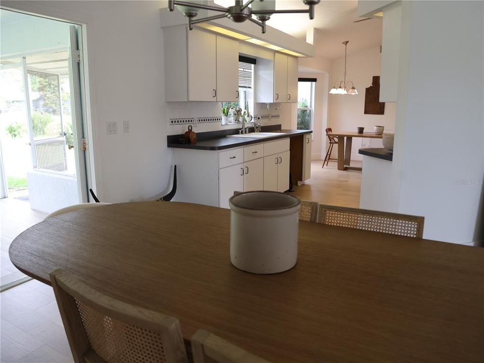 На продажу: $719,000 (3 спален, 2 ванн, 2125 Квадратных фут)