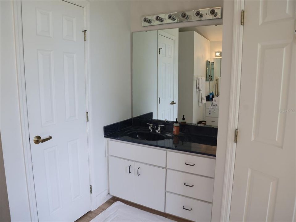 На продажу: $719,000 (3 спален, 2 ванн, 2125 Квадратных фут)