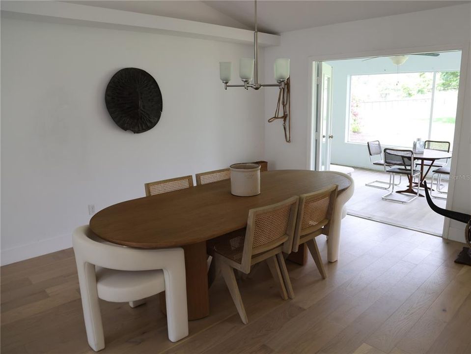 На продажу: $719,000 (3 спален, 2 ванн, 2125 Квадратных фут)