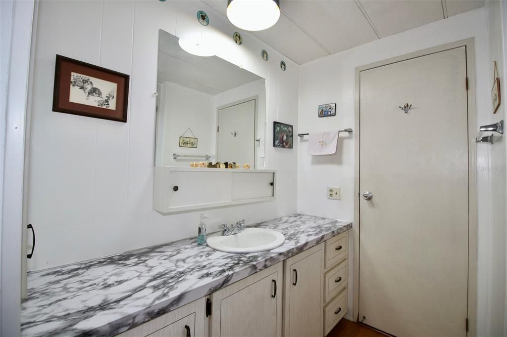 Activo con contrato: $88,000 (2 camas, 1 baños, 882 Pies cuadrados)