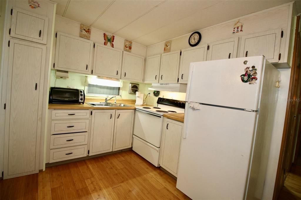 Activo con contrato: $88,000 (2 camas, 1 baños, 882 Pies cuadrados)