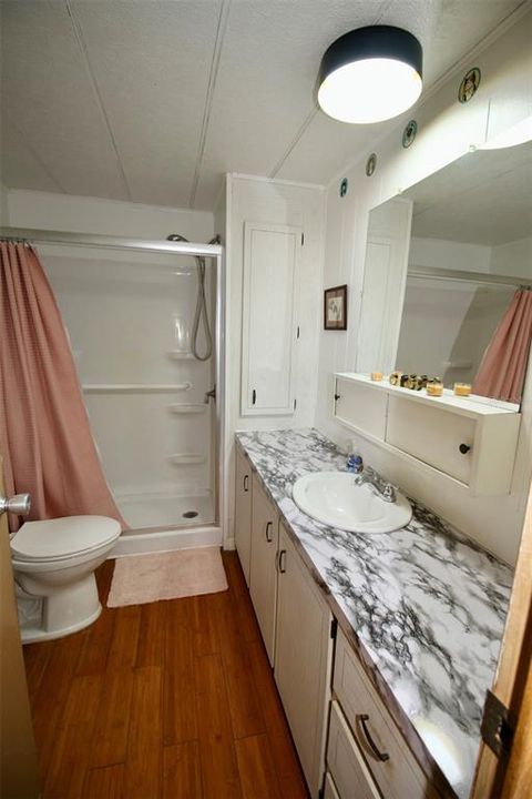 Activo con contrato: $88,000 (2 camas, 1 baños, 882 Pies cuadrados)
