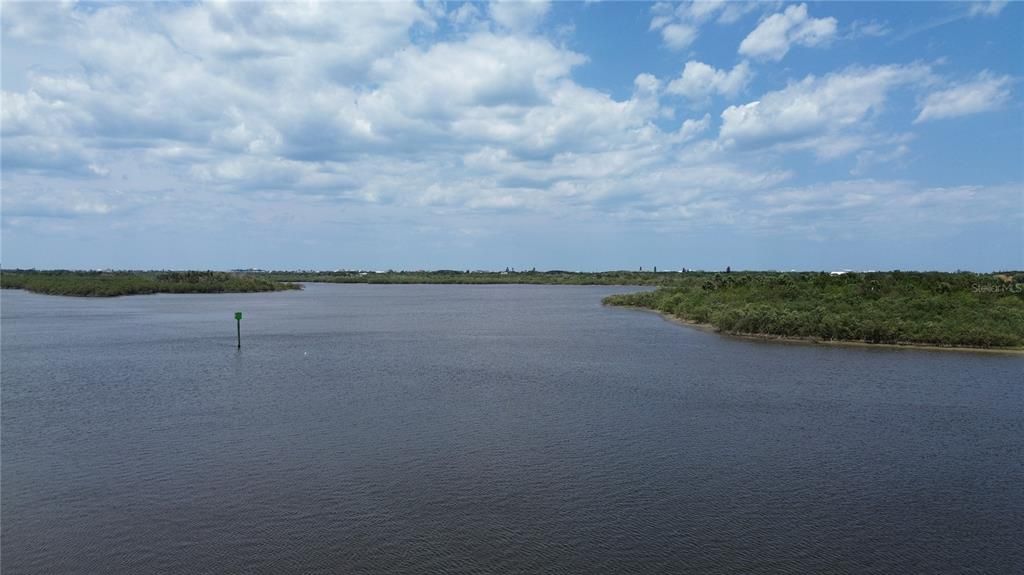 На продажу: $475,000 (0.15 acres)