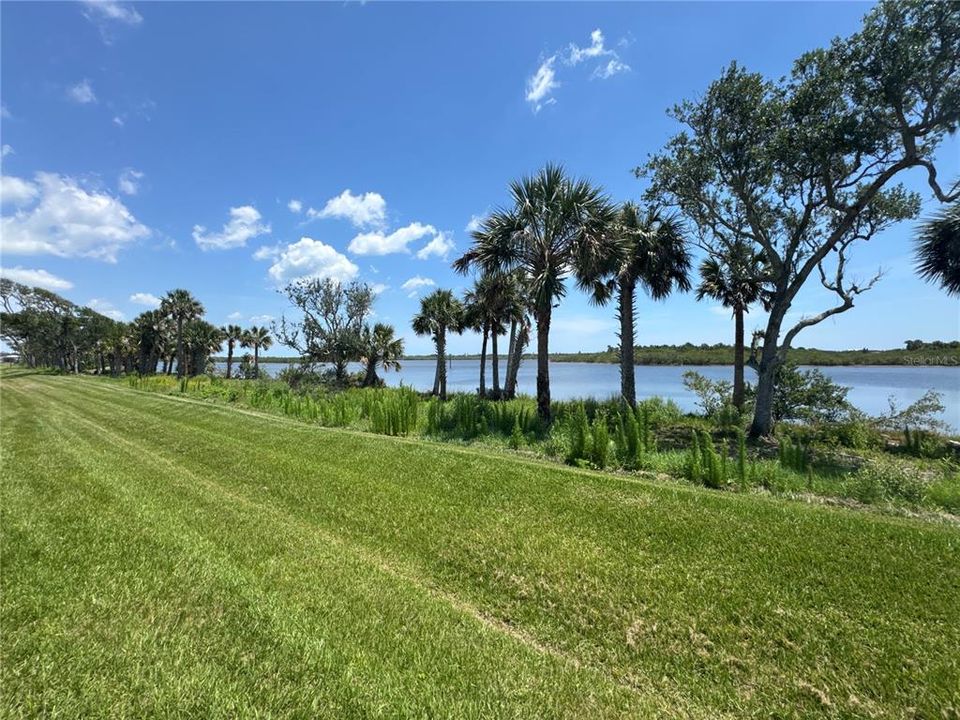 На продажу: $475,000 (0.15 acres)