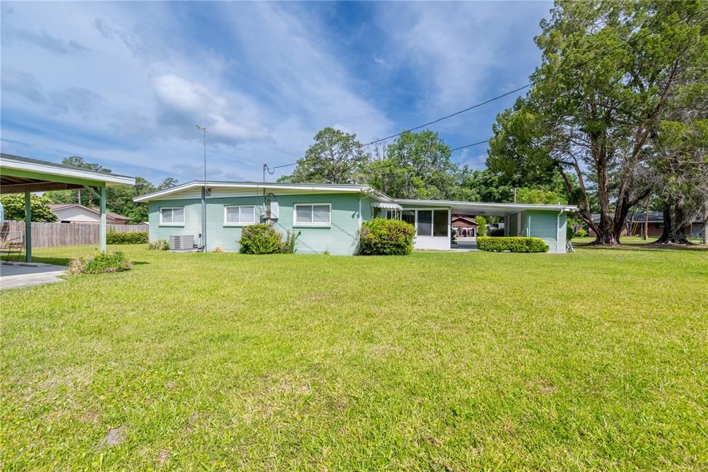 На продажу: $259,900 (3 спален, 2 ванн, 1676 Квадратных фут)