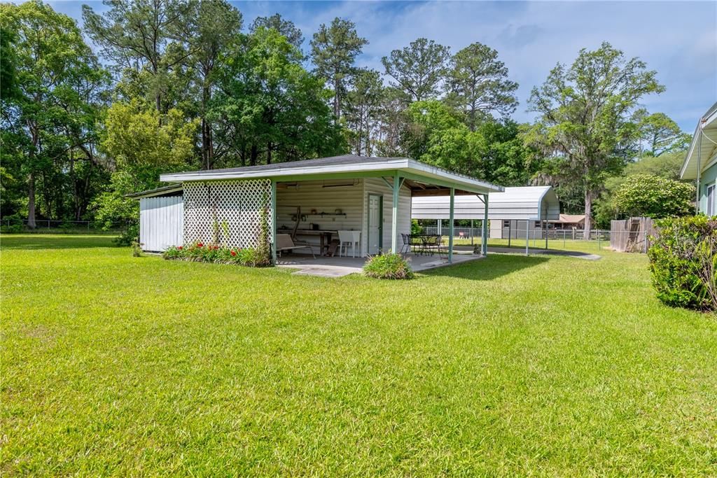 На продажу: $259,900 (3 спален, 2 ванн, 1676 Квадратных фут)