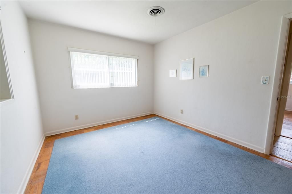 На продажу: $259,900 (3 спален, 2 ванн, 1676 Квадратных фут)