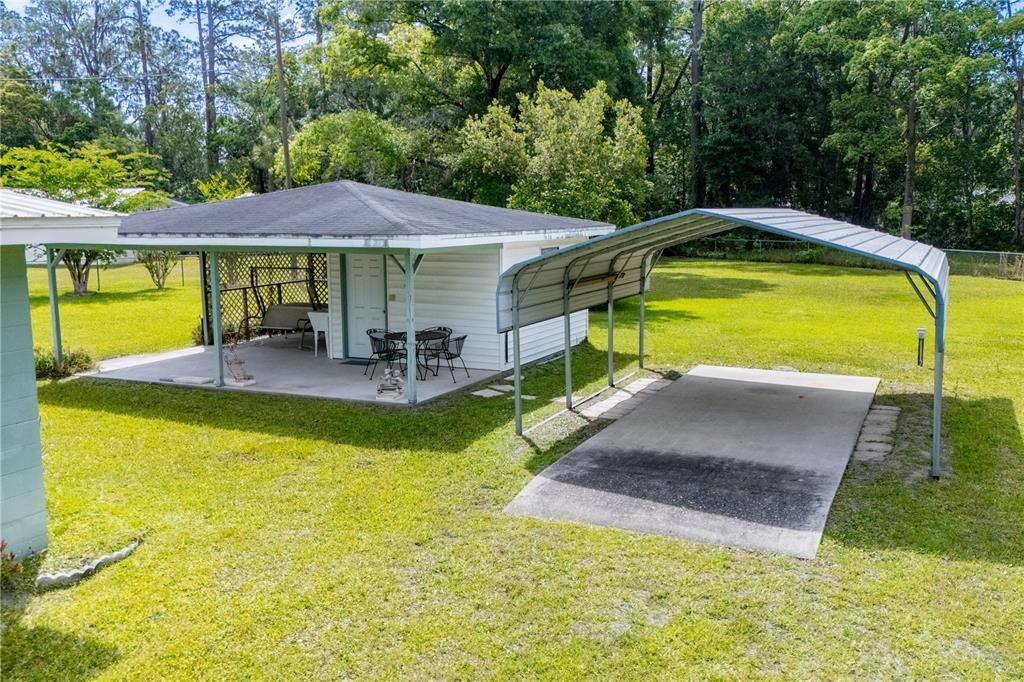 На продажу: $259,900 (3 спален, 2 ванн, 1676 Квадратных фут)