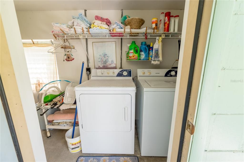 На продажу: $259,900 (3 спален, 2 ванн, 1676 Квадратных фут)