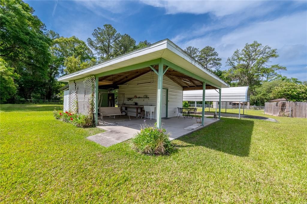 На продажу: $259,900 (3 спален, 2 ванн, 1676 Квадратных фут)