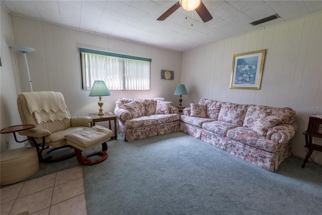 На продажу: $259,900 (3 спален, 2 ванн, 1676 Квадратных фут)