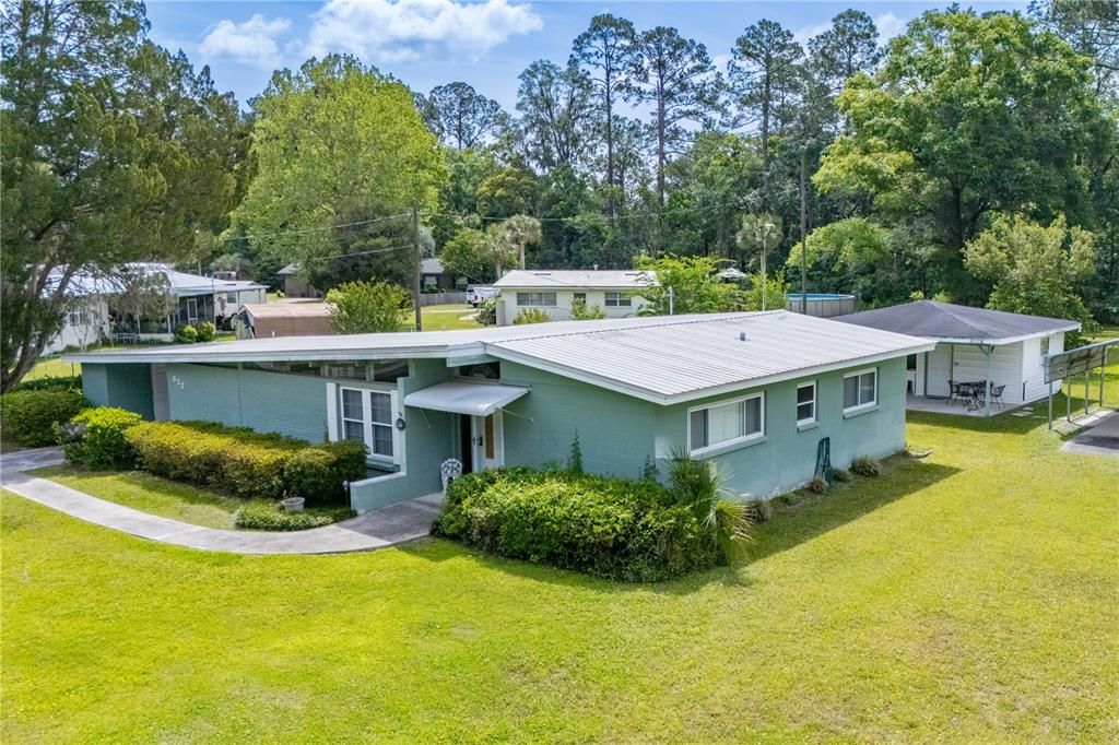 На продажу: $259,900 (3 спален, 2 ванн, 1676 Квадратных фут)