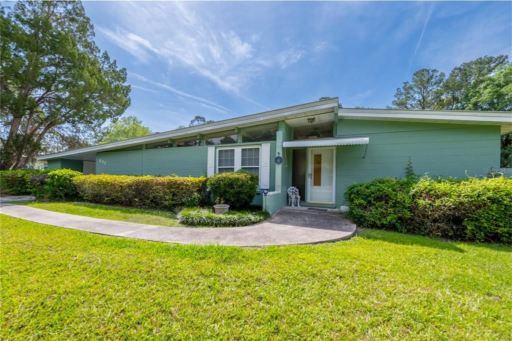 На продажу: $259,900 (3 спален, 2 ванн, 1676 Квадратных фут)