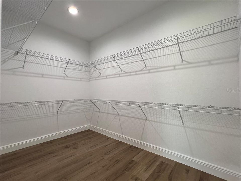 Active With Contract: $567,500 (4 beds, 2 baths, 1865 Square Feet)