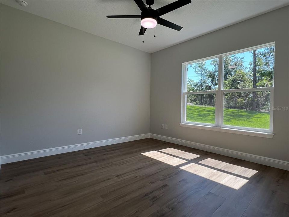 Active With Contract: $567,500 (4 beds, 2 baths, 1865 Square Feet)