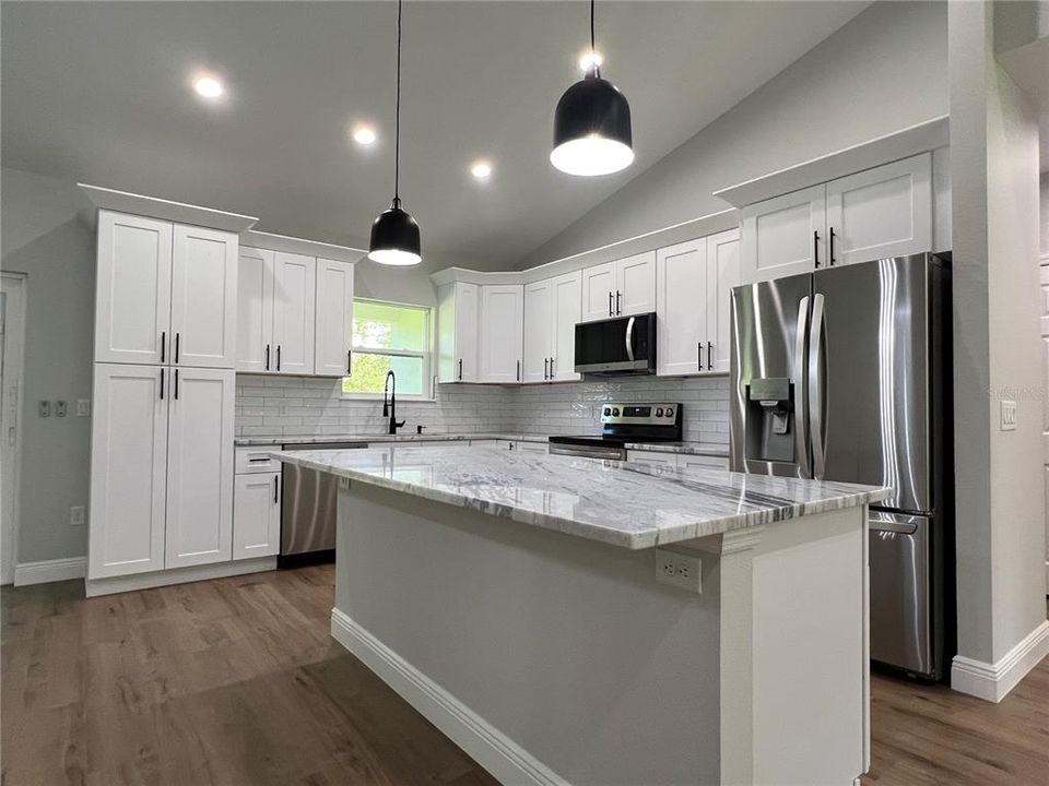 Active With Contract: $567,500 (4 beds, 2 baths, 1865 Square Feet)