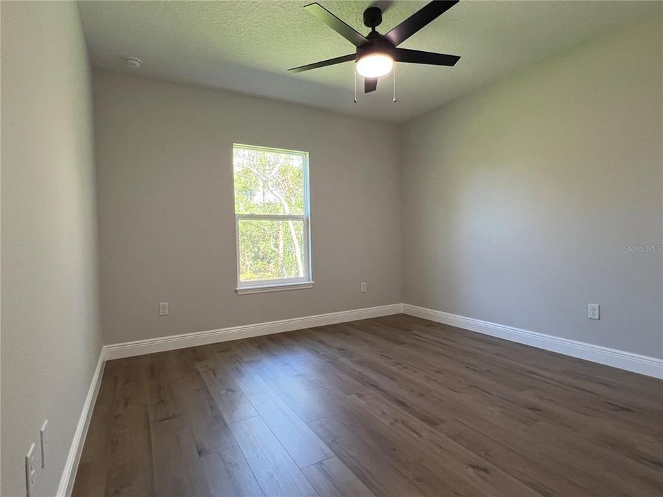 Active With Contract: $567,500 (4 beds, 2 baths, 1865 Square Feet)