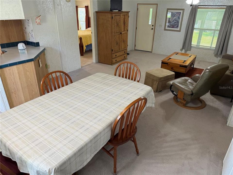 For Sale: $140,000 (3 beds, 2 baths, 1248 Square Feet)