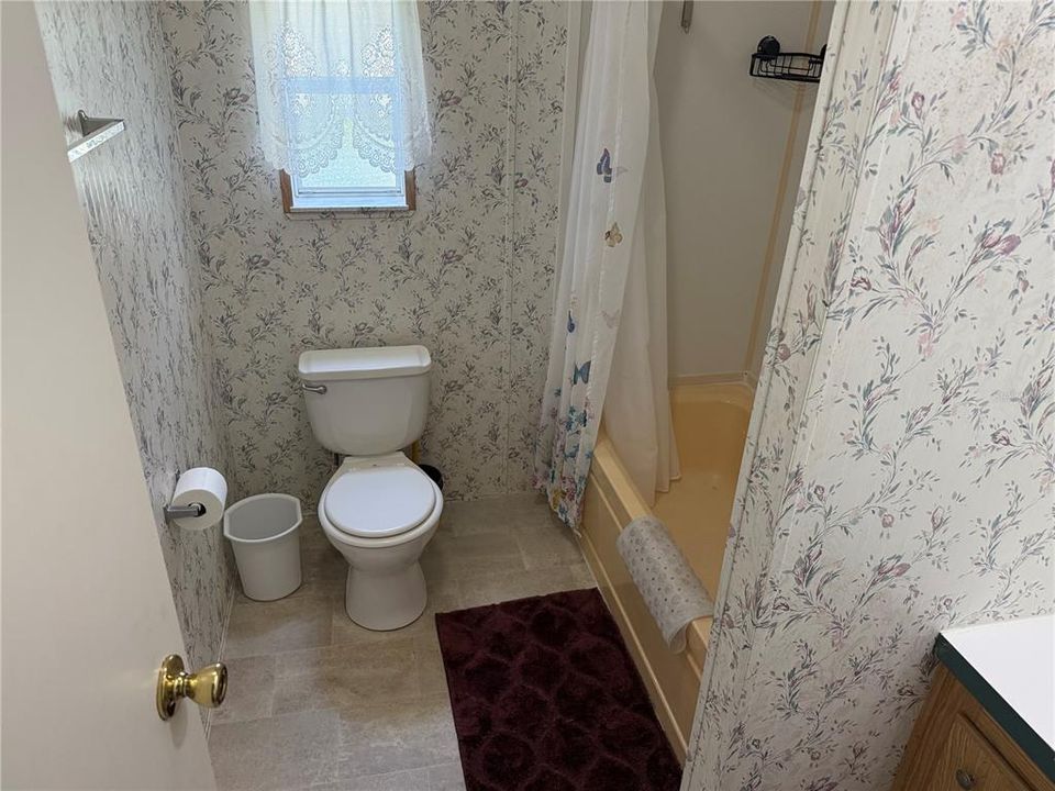 For Sale: $140,000 (3 beds, 2 baths, 1248 Square Feet)