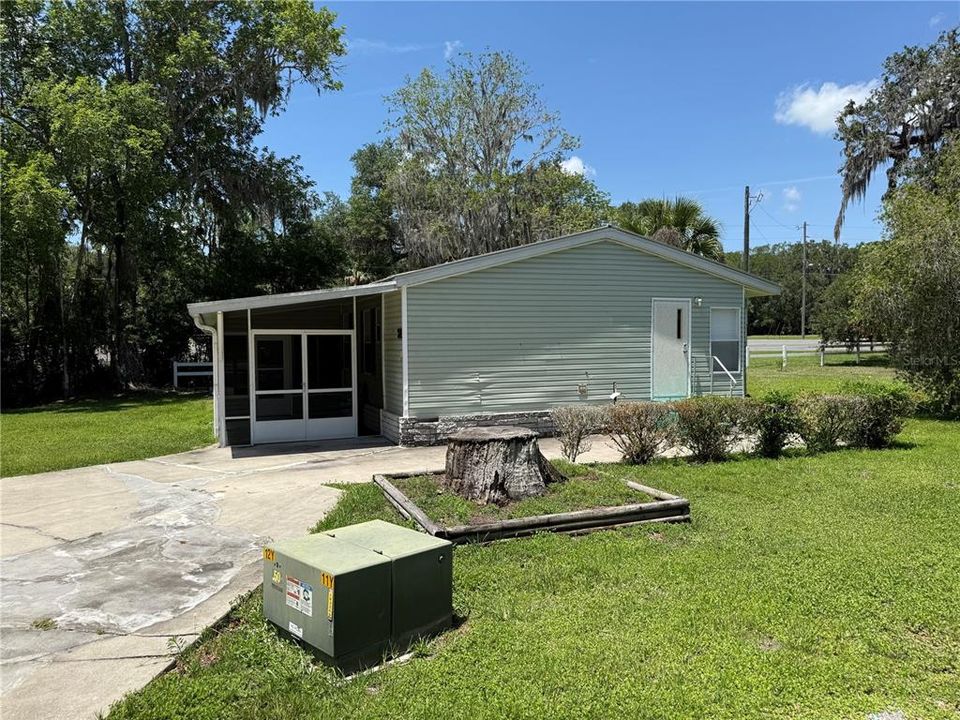 For Sale: $140,000 (3 beds, 2 baths, 1248 Square Feet)