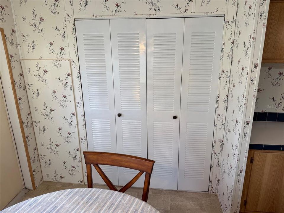 For Sale: $140,000 (3 beds, 2 baths, 1248 Square Feet)