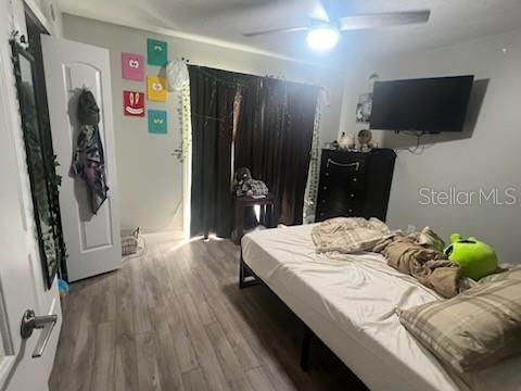 Active With Contract: $389,900 (4 beds, 2 baths, 1536 Square Feet)