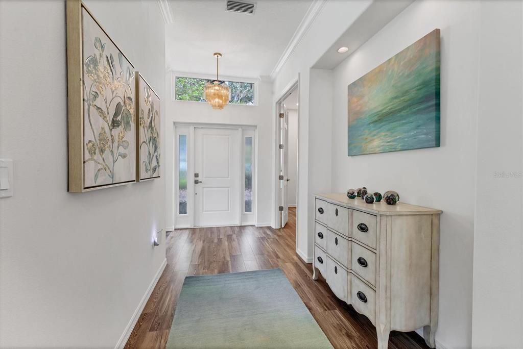 Activo con contrato: $589,500 (3 camas, 2 baños, 2115 Pies cuadrados)