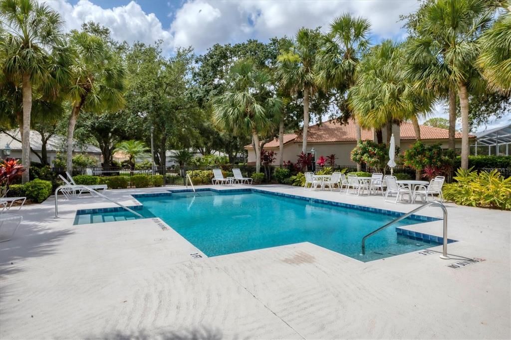 Activo con contrato: $589,500 (3 camas, 2 baños, 2115 Pies cuadrados)