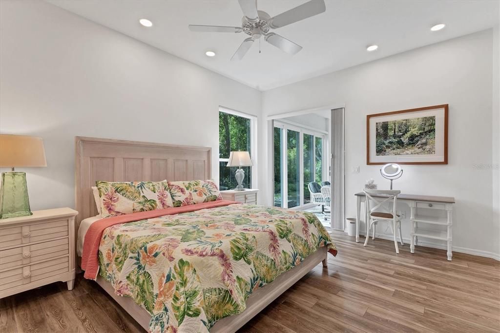 Activo con contrato: $589,500 (3 camas, 2 baños, 2115 Pies cuadrados)