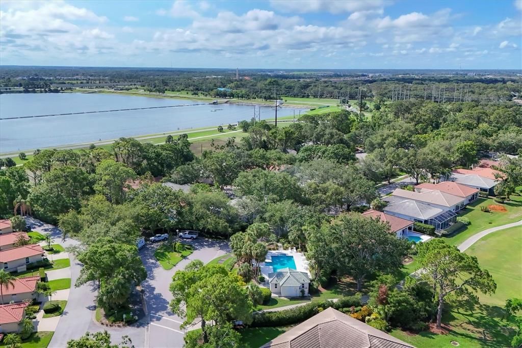 Activo con contrato: $589,500 (3 camas, 2 baños, 2115 Pies cuadrados)