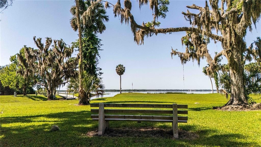 На продажу: $99,500 (0.36 acres)