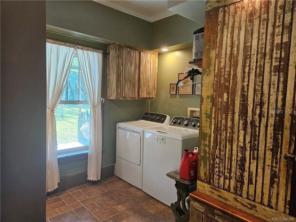 Active With Contract: $359,000 (4 beds, 3 baths, 2991 Square Feet)