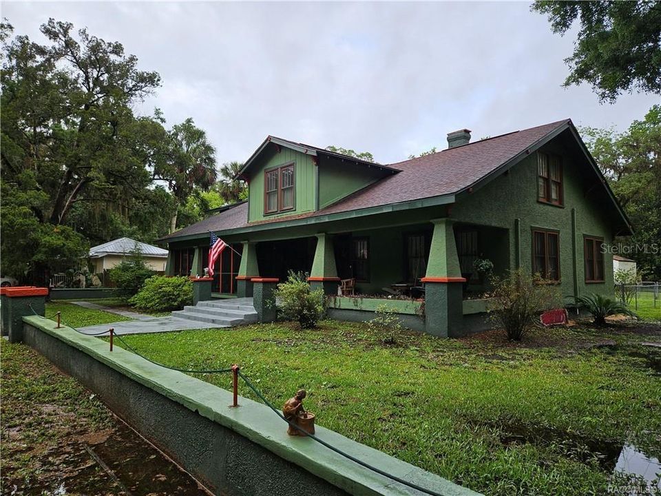 Active With Contract: $359,000 (4 beds, 3 baths, 2991 Square Feet)