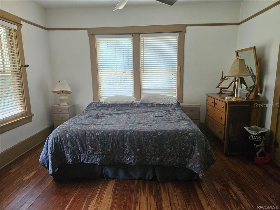 Active With Contract: $359,000 (4 beds, 3 baths, 2991 Square Feet)